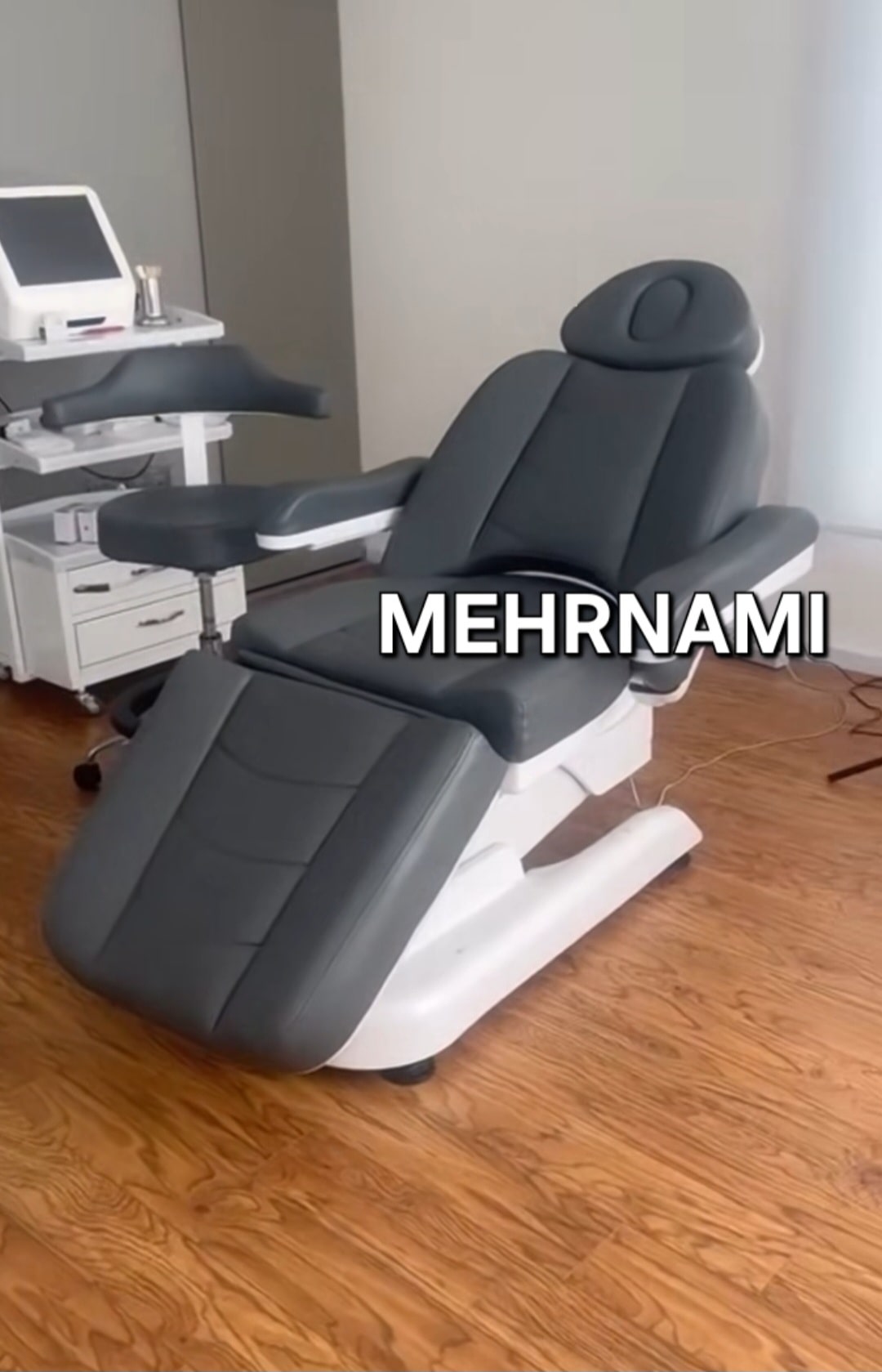 صندلی زیبایی برقی سه موتوره مطب