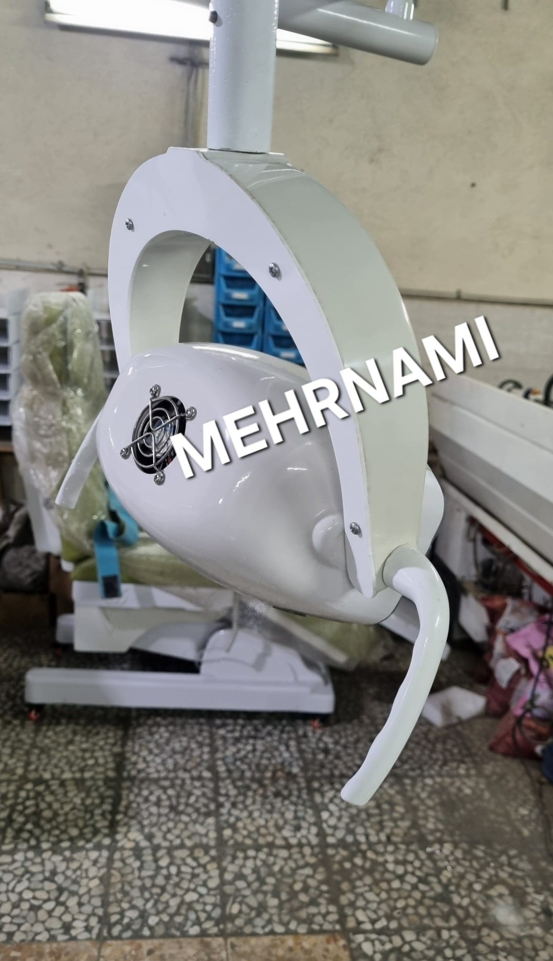 چراغ معاینه پایه دار کاشت مو و جراحی