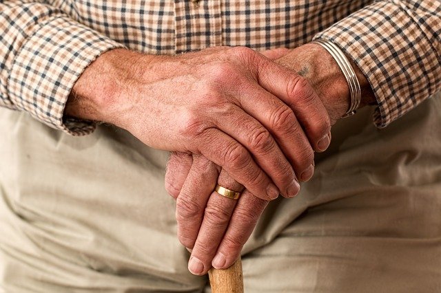درمان و طب سالمندان 